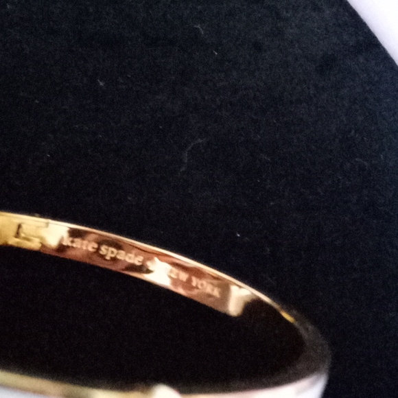 Kate Spade ( last one) - Picture 4 of 4